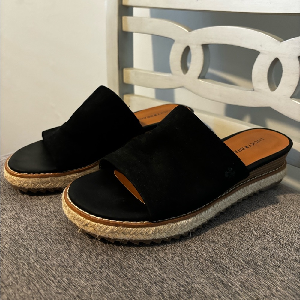 Women’s - lucky brand shoe size 6